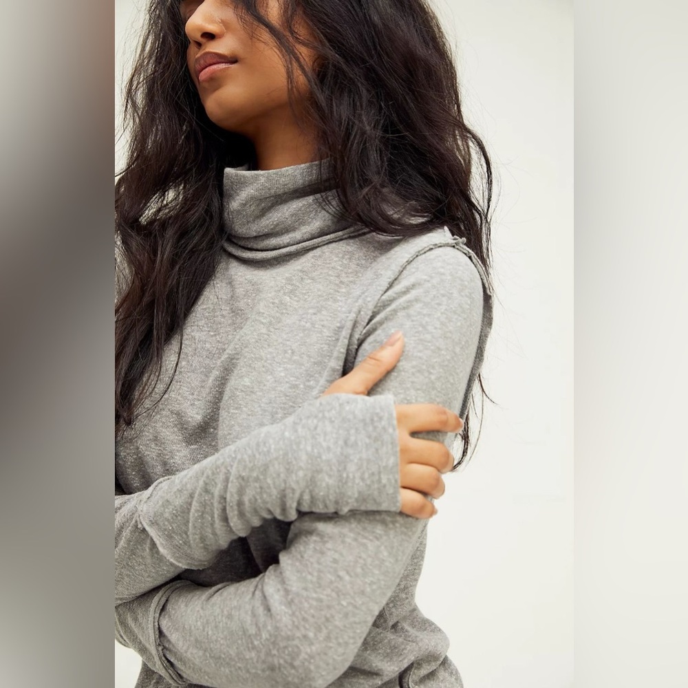 We The Free Sandstone layering top light heather grey size Small